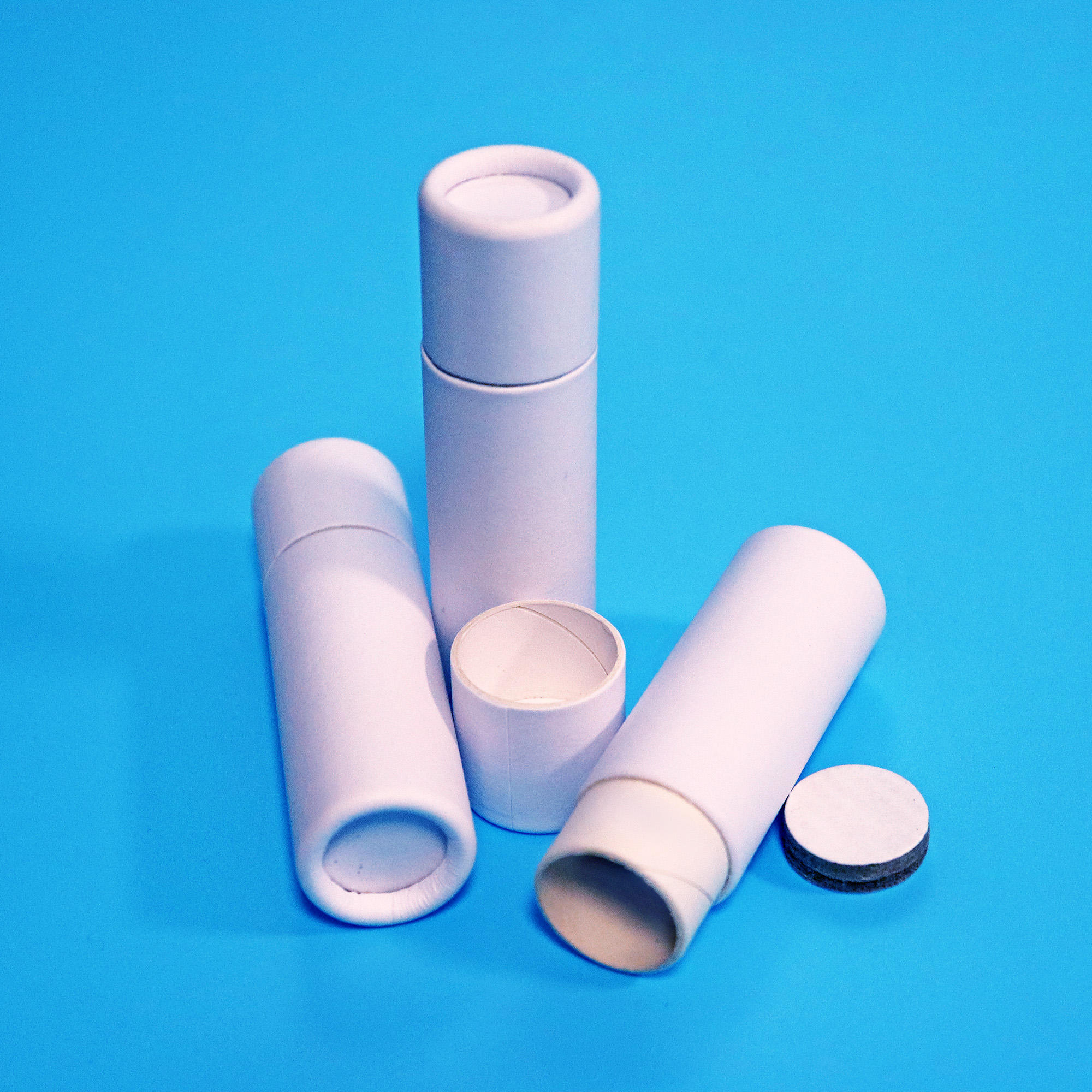 Tubo de papel Kraft con núcleo, tubo de embalaje de papel blanco, brillo de labios biodegradable, tubo de bálsamo labial de papel Push Up