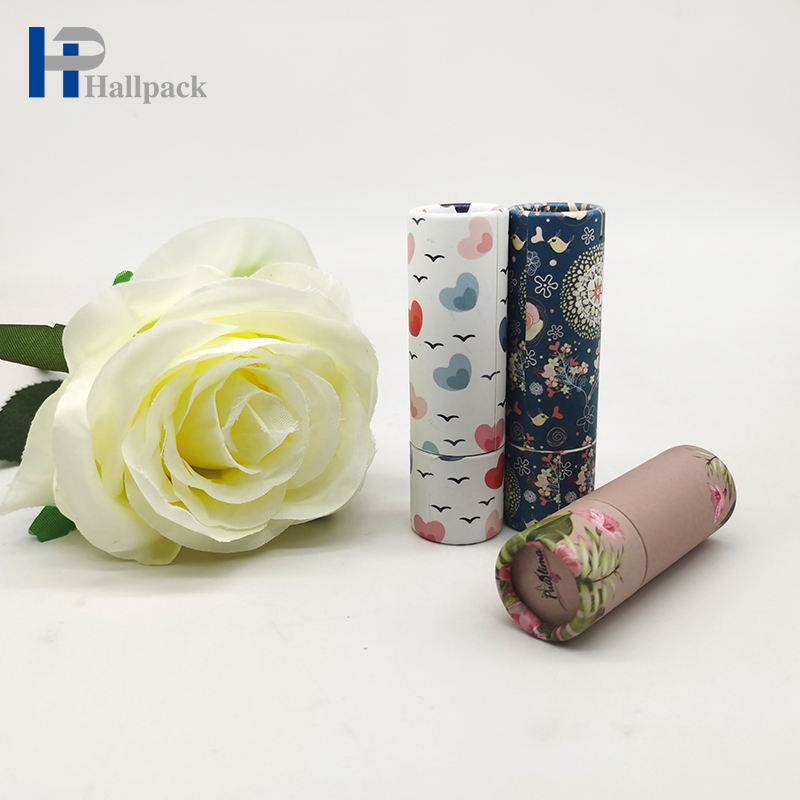 Venta al por mayor 0,3 oz Kraft Eco tubo de cartón de calidad alimentaria embalaje de bálsamo labial de papel artesanal redondo para manualidades y proyectos