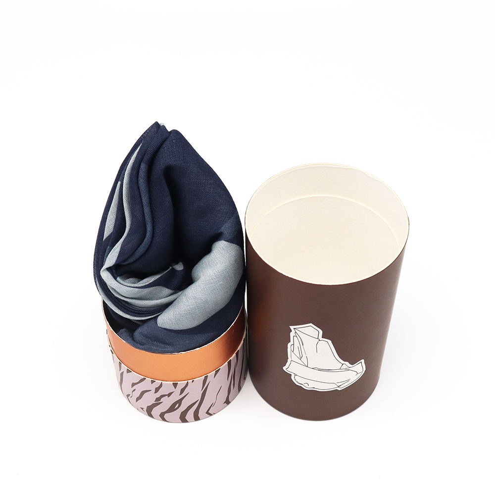 Tablero de papel Kraft mate biodegradable personalizado, tubo de papel redondo, toalla, ropa interior, bufanda de seda, embalaje de tubo de papel de regalo