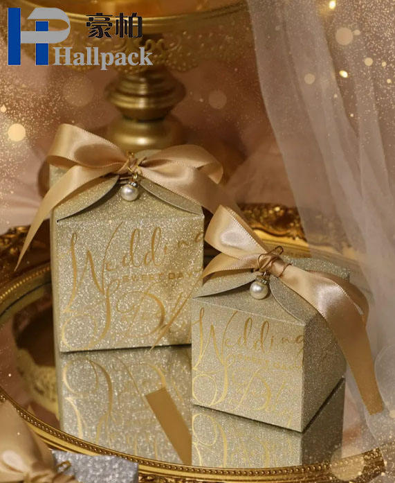 Caja de regalo de dulces de boda pequeña de lujo, caja rígida con brillo, laminación mate de lámina dorada y manejo de impresión que desaparece