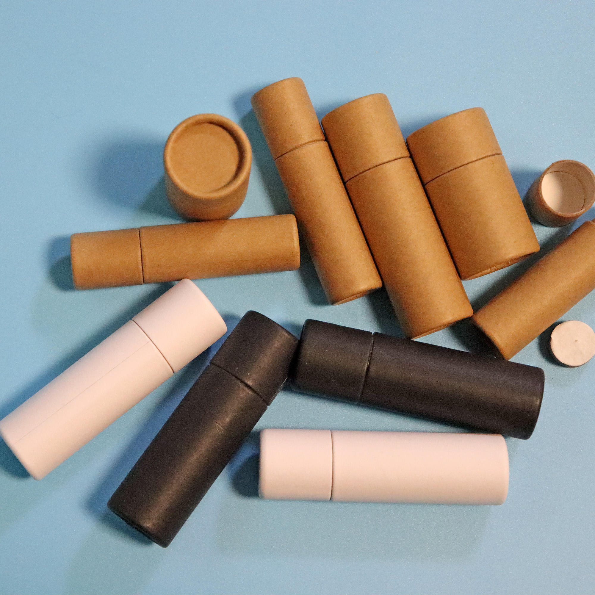 Envase de tubo de papel Kraft ecológico de 0,3 oz, envase de cosméticos, barra de loción de forma redonda, lápiz labial