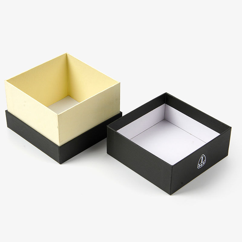 Caja de regalo vacía simple impresa personalizada al por mayor del cierre magnético del negro de la cartulina de papel rígido hecha a mano de lujo