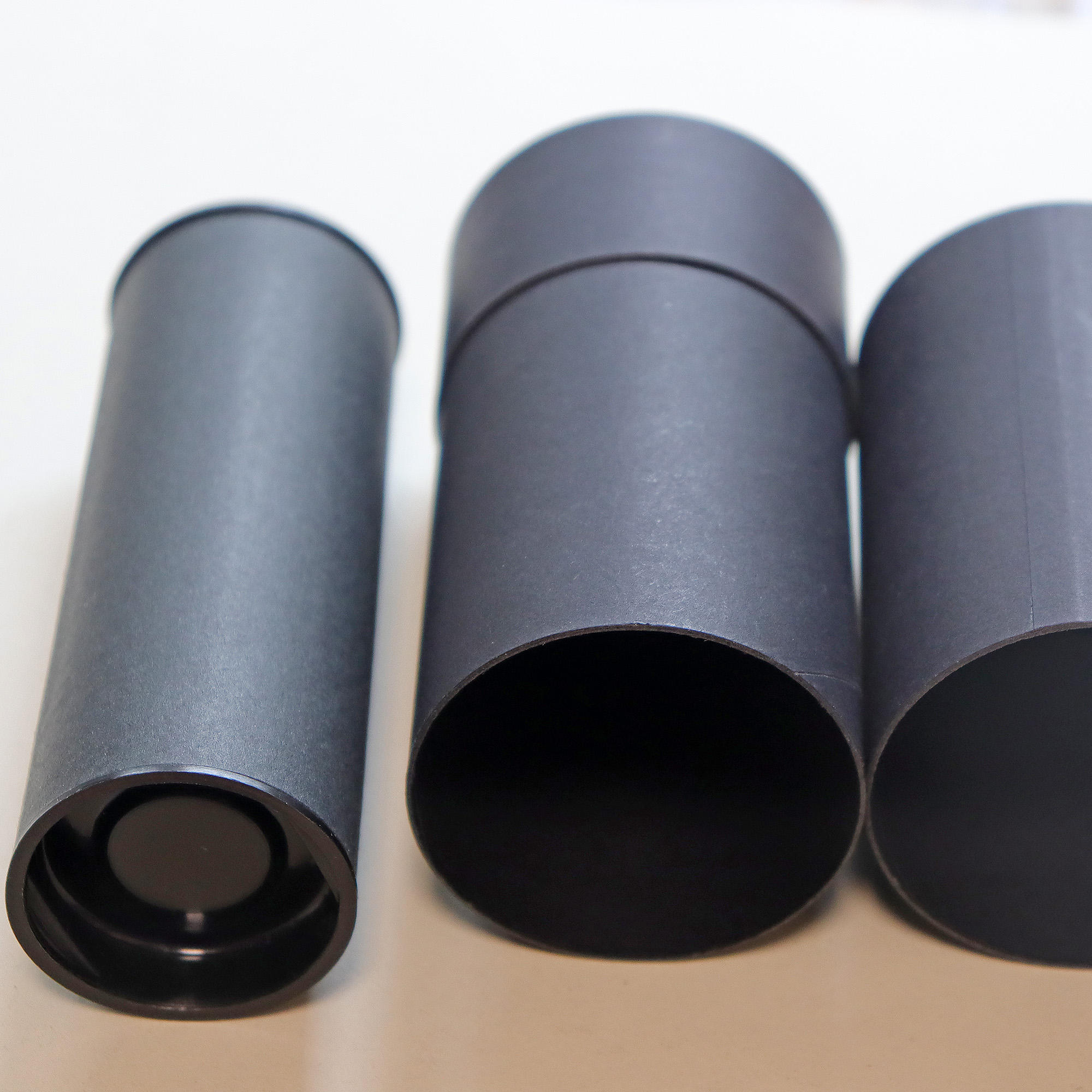 Empaquetado biodegradable del tubo del papel del cilindro del negro de la base del tubo del papel del arte de alta calidad