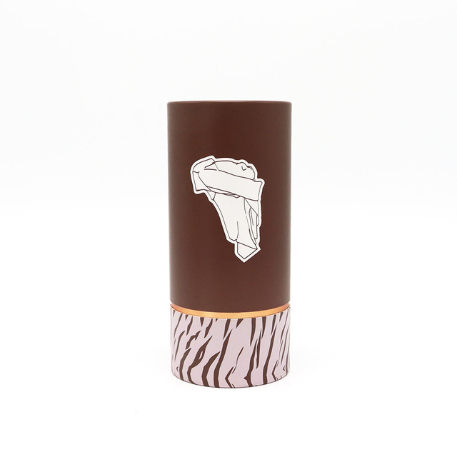 Tablero de papel Kraft mate biodegradable personalizado, tubo de papel redondo, toalla, ropa interior, bufanda de seda, embalaje de tubo de papel de regalo