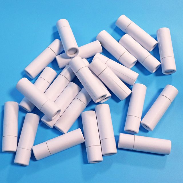 Tubo de papel Kraft con núcleo, tubo de embalaje de papel blanco, brillo de labios biodegradable, tubo de bálsamo labial de papel Push Up