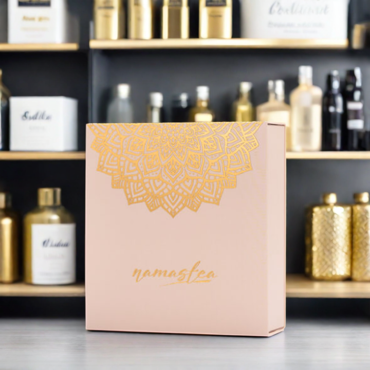 Caja de zapatos plegable magnética abierta con solapa de lujo con impresión de logotipo personalizado, caja de regalo de embalaje con tapa de ropa de cartón rígido