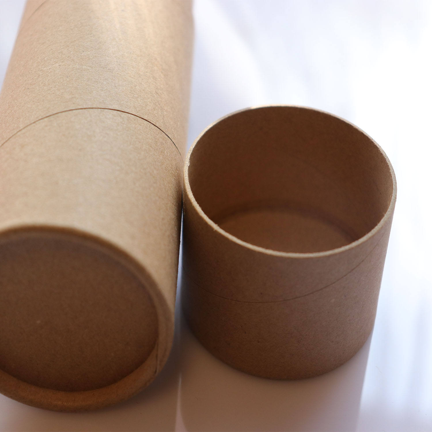 Caja redonda de papel Kraft redonda, precio de fábrica ecológico, personalizado, póster A2, regalo, cilindro de aromaterapia, embalaje de tubos de envío