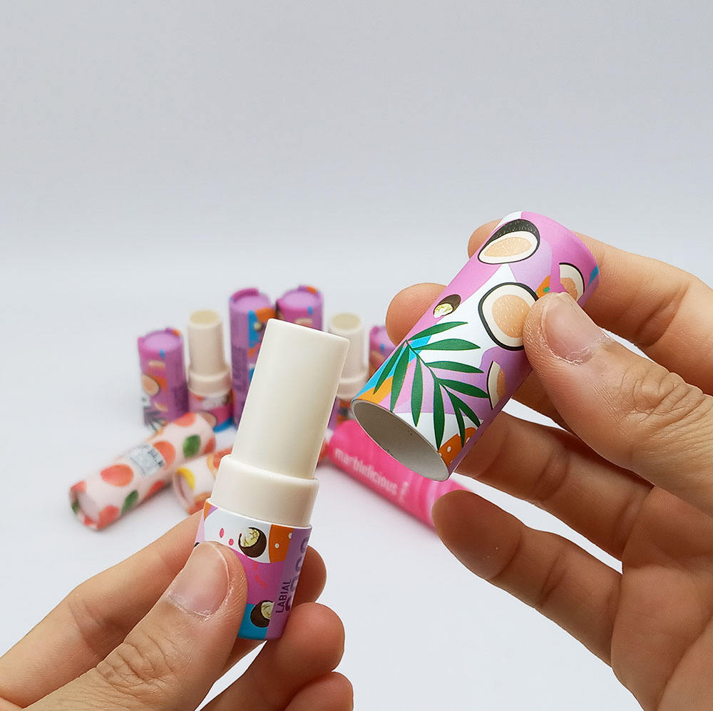 El mini bálsamo labial de la torsión empuja hacia arriba el envase del desodorante del tubo de papel 3.5g resistente al aceite