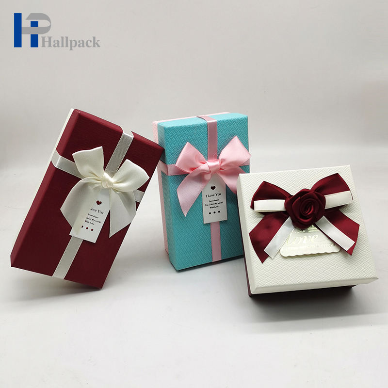 Caja de regalo de empaquetado de la cartulina del arco de la cinta de la caja de cartón de papel al por mayor