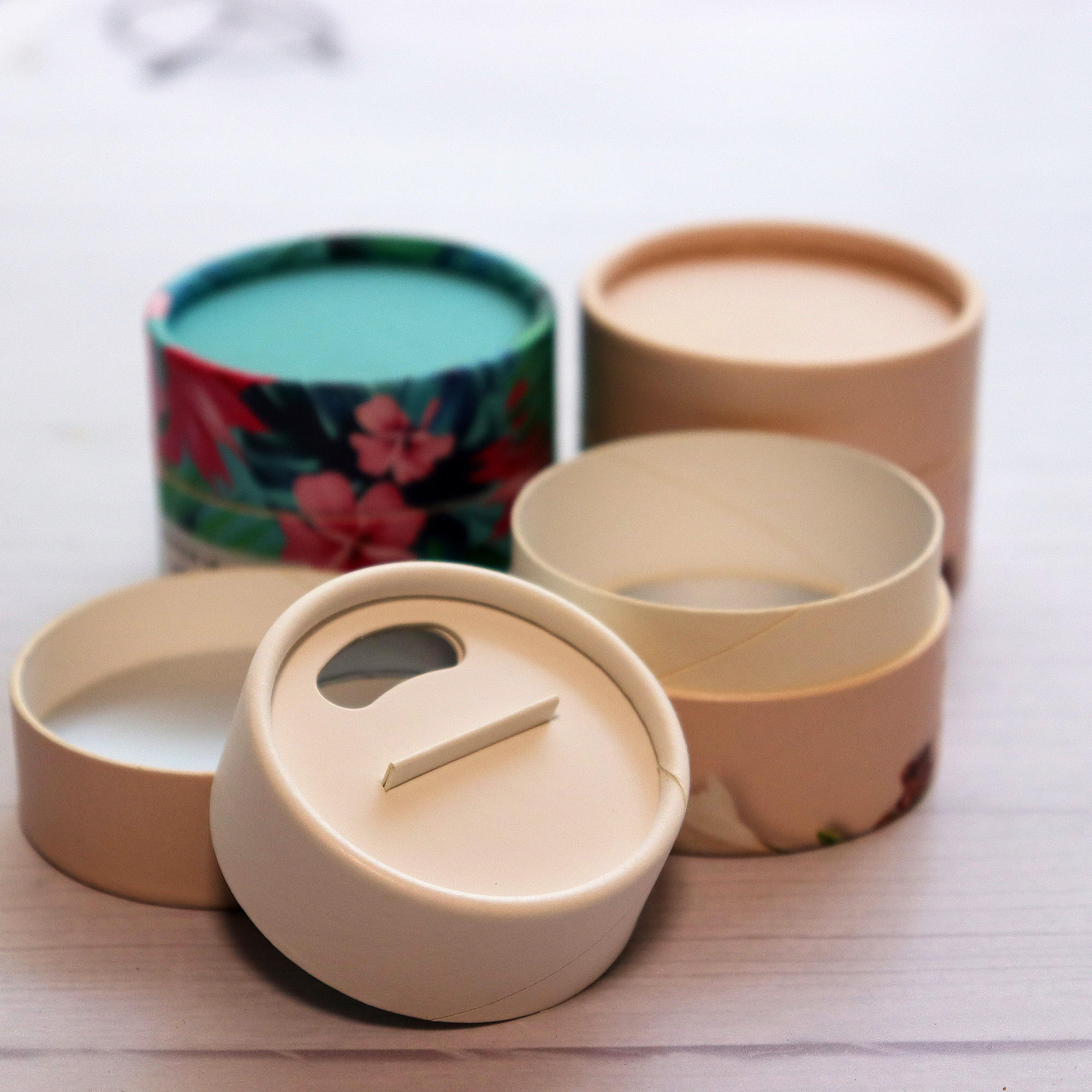 Caja cilíndrica de tubo de papel de embalaje de cosméticos en polvo, coctelera de especias, sal, color personalizado, material Kraft