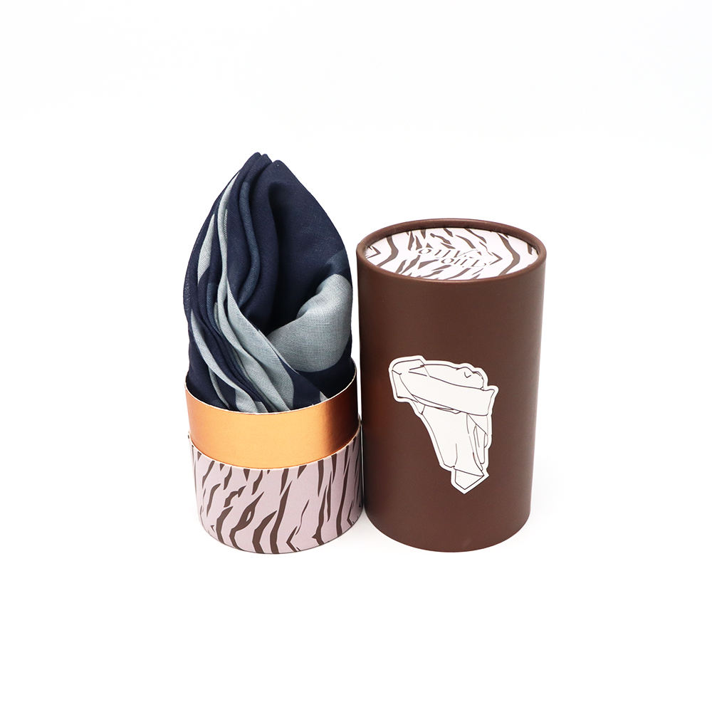 Tablero de papel Kraft mate biodegradable personalizado, tubo de papel redondo, toalla, ropa interior, bufanda de seda, embalaje de tubo de papel de regalo