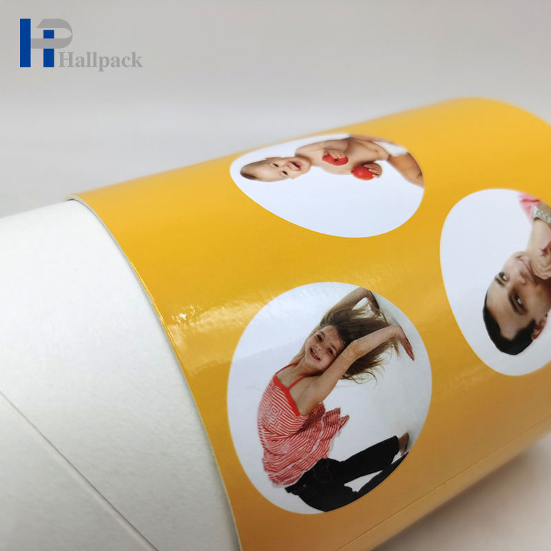 Impresión de desaparición de superficie en relieve de tubo de cartón Kraft redondo artesanal de regalo personalizado privado para embalaje