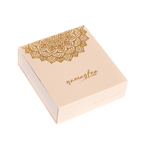 Caja de zapatos plegable magnética abierta con solapa de lujo con impresión de logotipo personalizado, caja de regalo de embalaje con tapa de ropa de cartón rígido