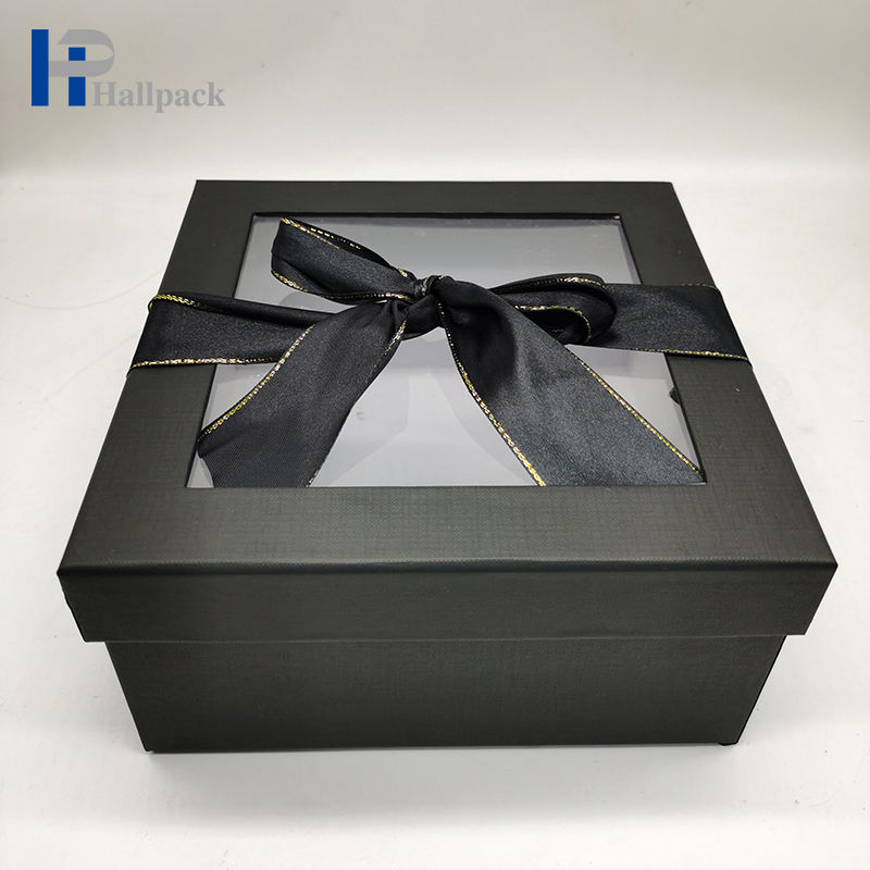 Caja de regalo de papel de ropa negra de lujo de cartulina con tapa transparente para mascotas