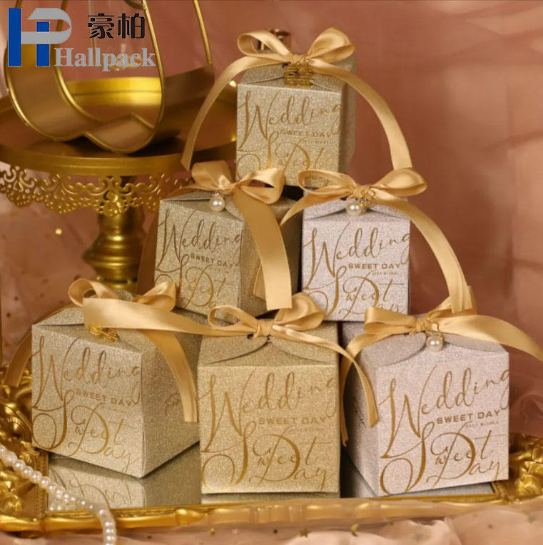 Caja de regalo de dulces de boda pequeña de lujo, caja rígida con brillo, laminación mate de lámina dorada y manejo de impresión que desaparece