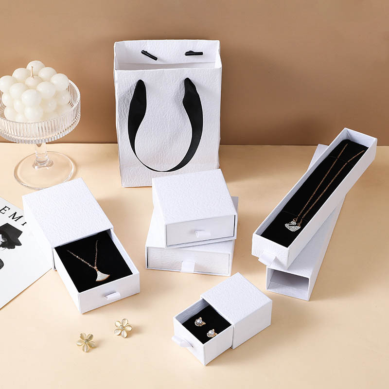 Biodegradable Logotipo Logotipo Joya de joyas Embalaje con cajón para aretes de anillos